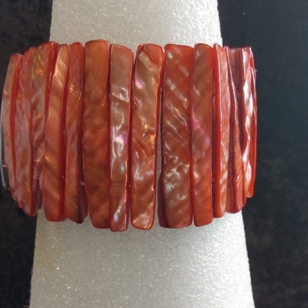 Red Shell and Silver Trend Watch - Picture 3 of 3
